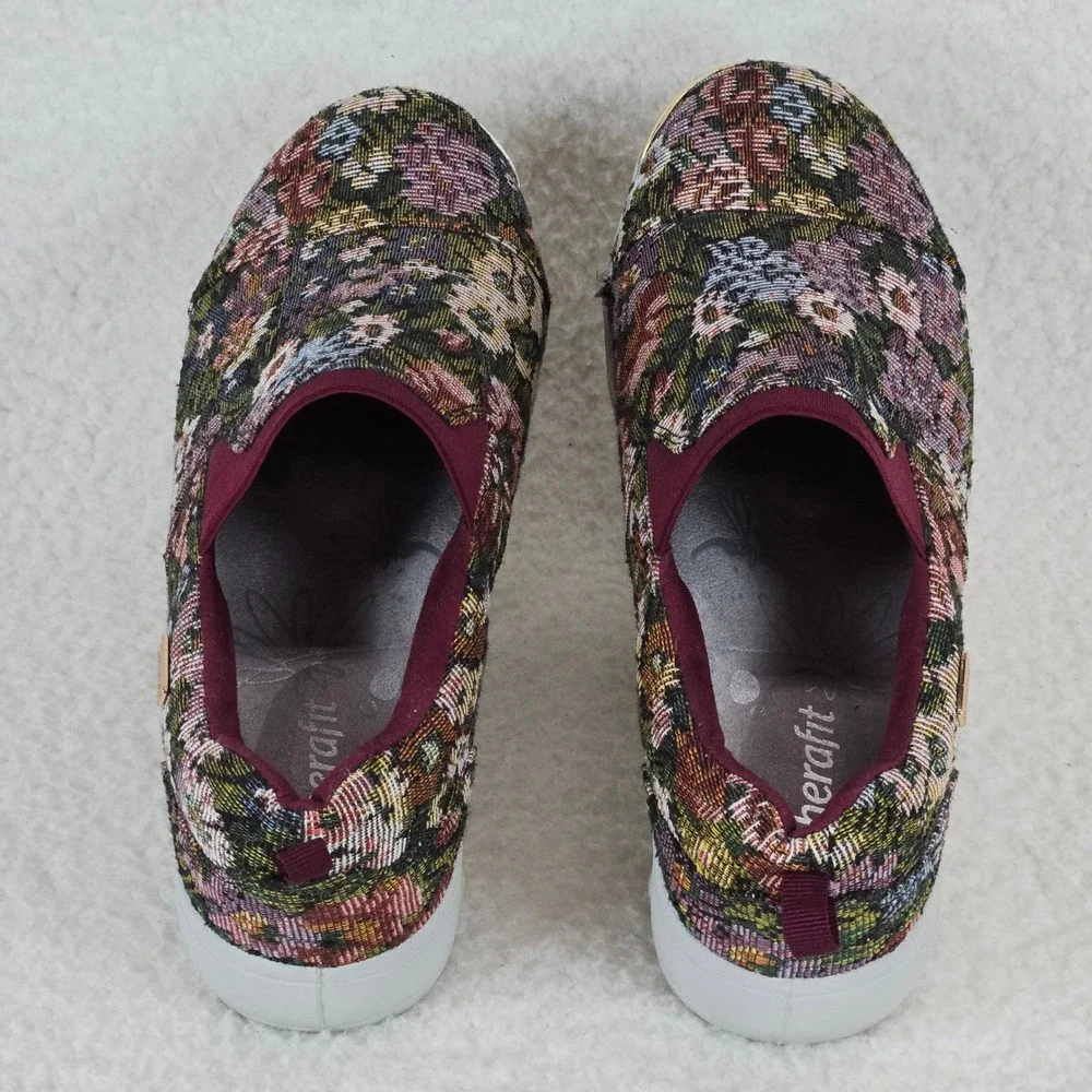 Therafit Womens 8.5 Floral Tapestry Slip On Sneakers Gold Toe Cottagecore Boho